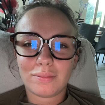 Babysitter Cauvigny: Eva