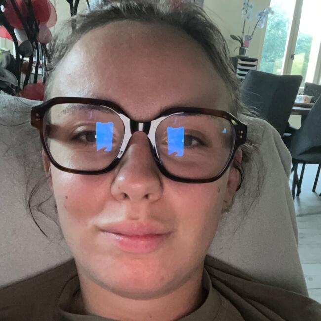 Babysitter in Cauvigny: Eva