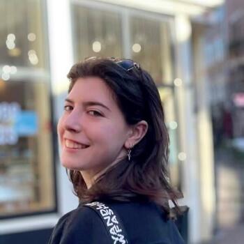 Babysitter in The Hague: Petra