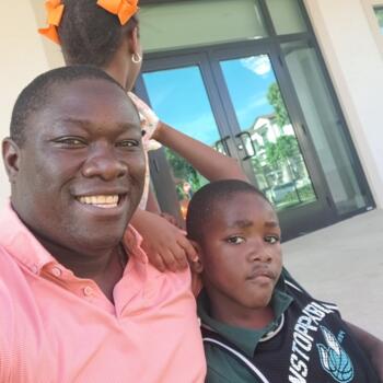 Babysitting job in Boynton Beach: babysitting job Antony