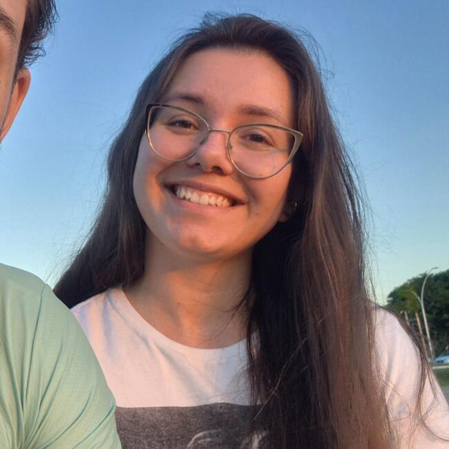 Babá em Tramandaí: Taila