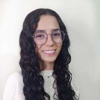 Babysitter Pouso Alegre: Yasmim