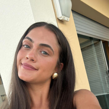 Babysitter in Hove: Nell