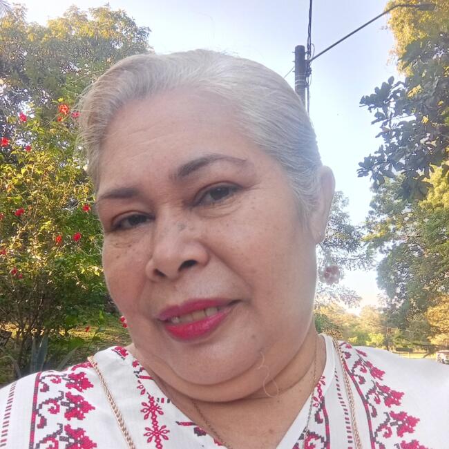 Niñera en Llano de La Cruz: Maria Magdalena Marin