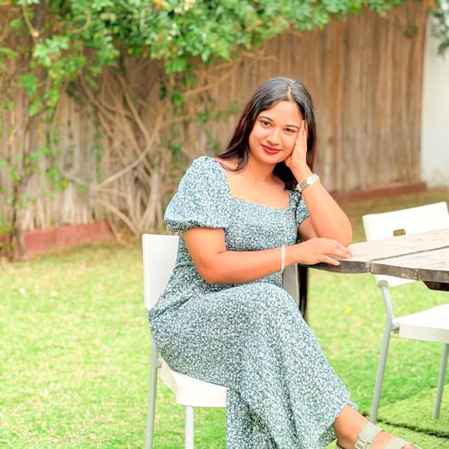 Babysitter in Dubai: Asindi