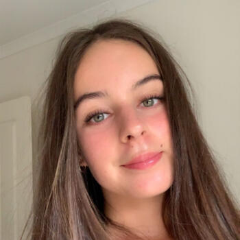 Babysitter in Auckland: Brenna