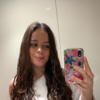 Babysitter in Auckland: Brenna