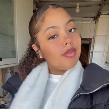 Babysitter in London: Kya