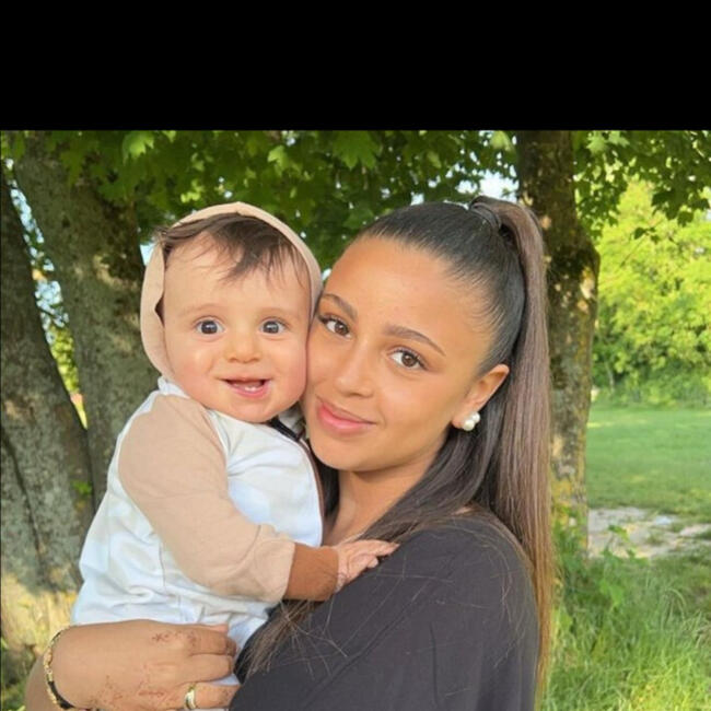 Babysitter in Olivet: Leina