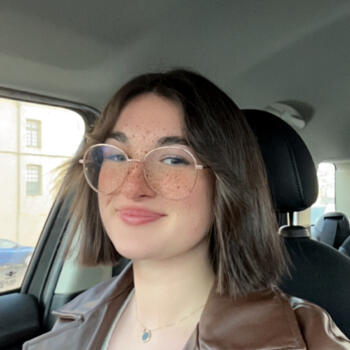 Babysitter in Pau: Claire