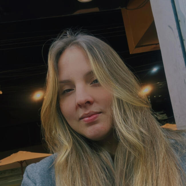 Babysitter in Jacareí: Livia