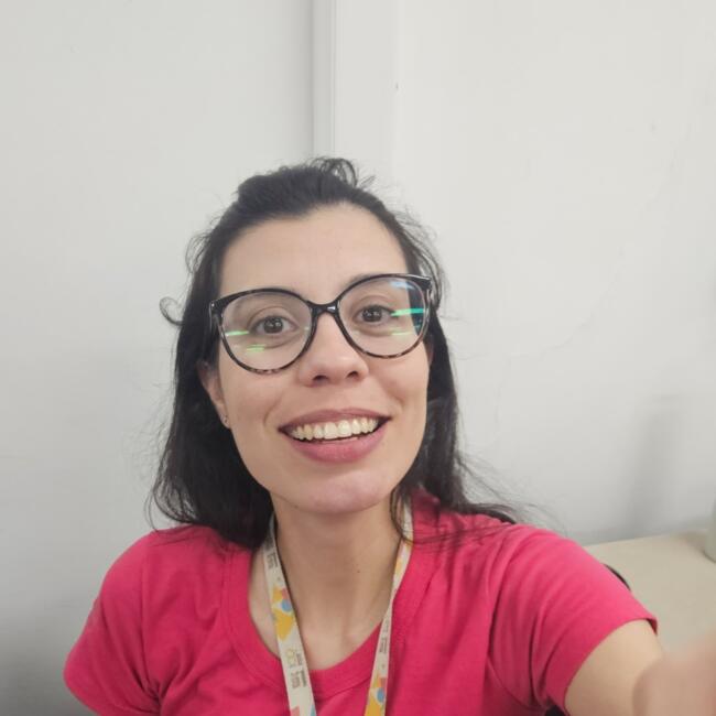 Emprego de babá em Marília: Lucas