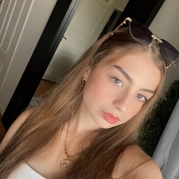 Babysitter in Västerås: Hala