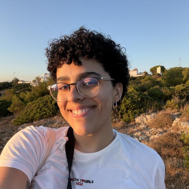 Babysitter in Amadora: Yasmim