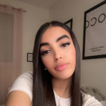 Babysitter Abzac: Fayruz