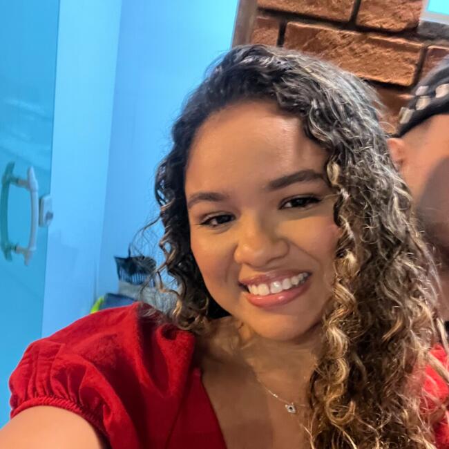 Babysitter in Linhares: Maria Eduarda