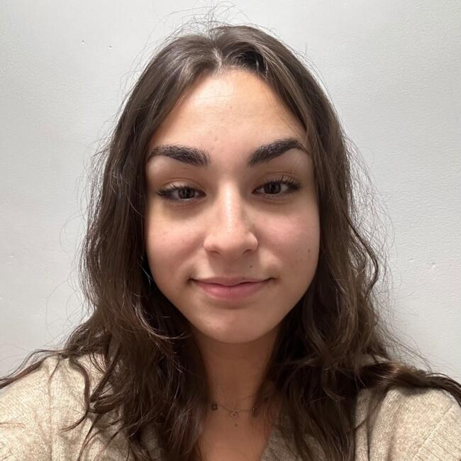 Babysitter in Narbonne: Sofia
