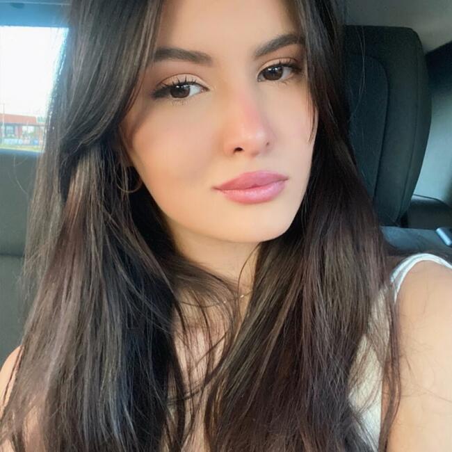 Emprego de babá em Brasília: Erika