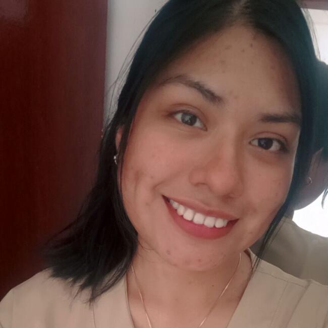 Babysitter in Santa Cruz: Cristal Yohana