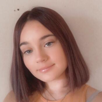 Baby-sitter in Auxerre: Melisa