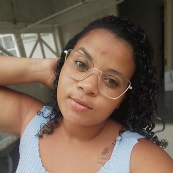 Babá em Feira de Santana: Joana Angélica