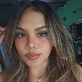 Babysitter in Panama City: Alba