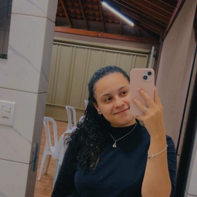 Babysitter in Jardinópolis: Maria Eduarda