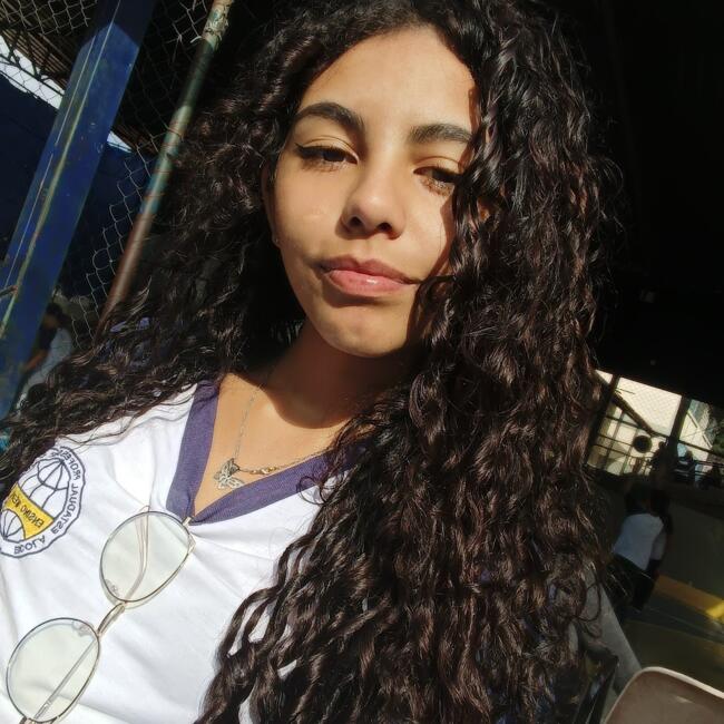Babá em Belo Horizonte: Giovana Thalita 