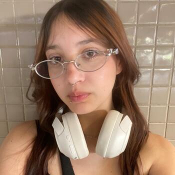 Babysitter in Fortaleza: Bruna Vitória