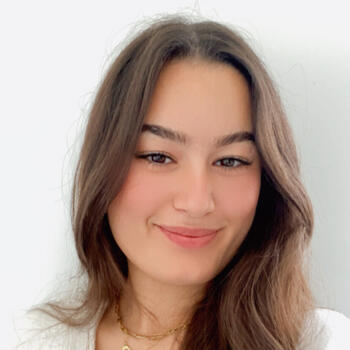 Babysitter in Cannes: Ranim