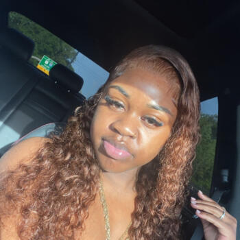 Baby-sitter in Hartford: Nyiesha