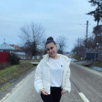 Babysitter in Iași: ALEXANDRA ELENA