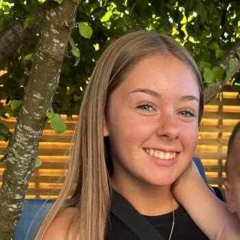 Babysitter in Saint-Denis-sur-Loire: Marylou