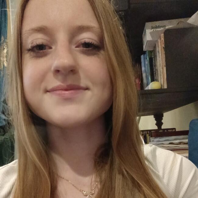 Babysitter in Winston (Georgia): Abby