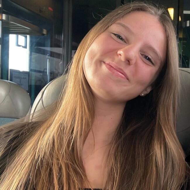 Babysitter in Orléans: Louann