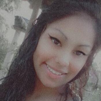 Babá em Santa Maria: Flávia