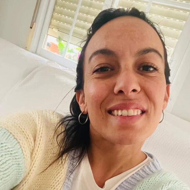 Canguro en Sevilla: Romina