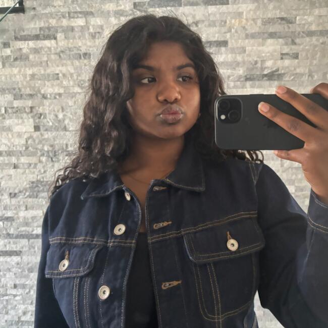 Babysitter in Montry: Layah