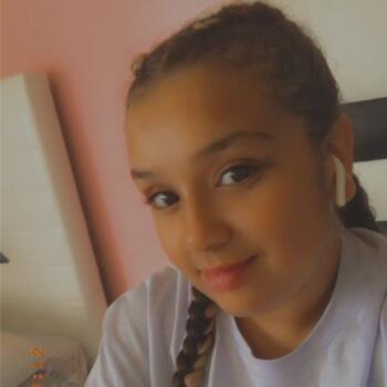 Babysitter in Villeurbanne: Kalissa