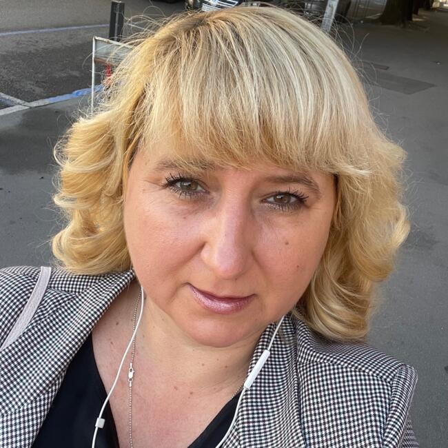 Nanny in Luxemburg: Юлия