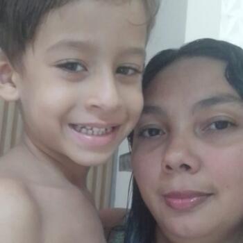 Babá em São Luís: Kah