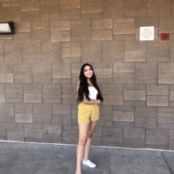 Babysitter Laveen: Alexa