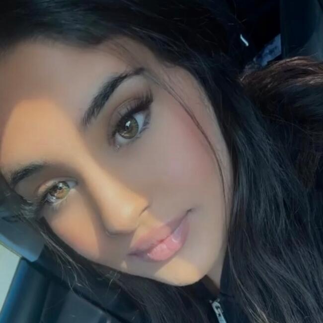 Niñera en Surrey: Jasmine