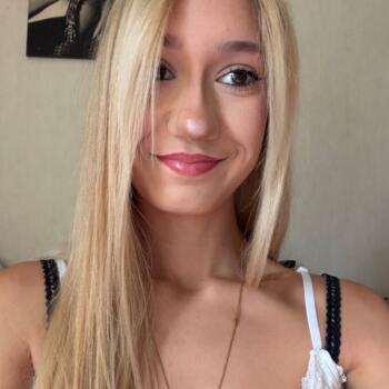 Babysitter in Saint-Jean-de-Védas: Lona