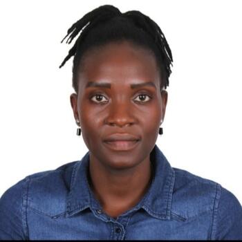 جليسة أطفال في الدوحة: Laurah