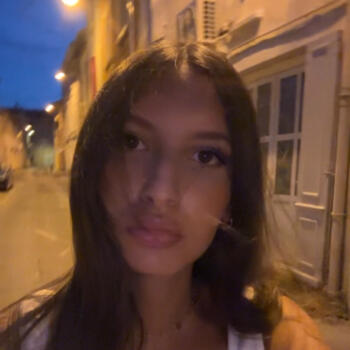 Babysitter L'Isle-sur-la-Sorgue: Najla