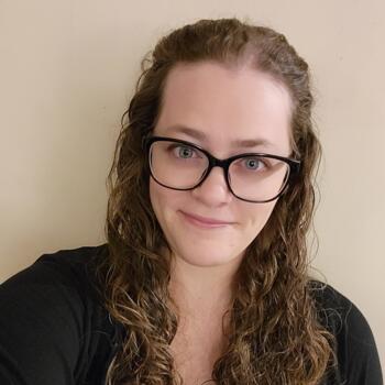 Babysitter Newport News: Mary