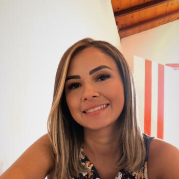 Babysitter Goiânia: Josiene