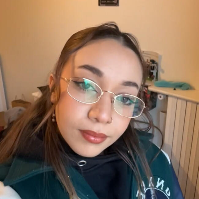 Babysitter in Paris: Seryne