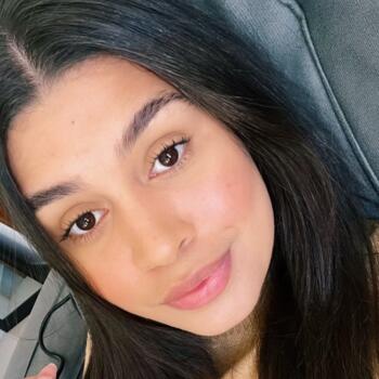 Babysitter in Louveira: Iara